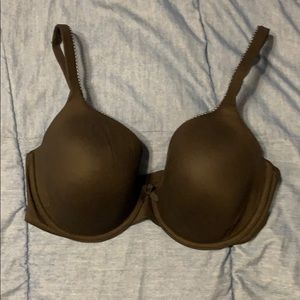 Body by Victoria Victoria’s Secret 34 DD Bra